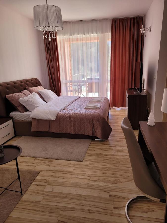 Belleview Apartment *